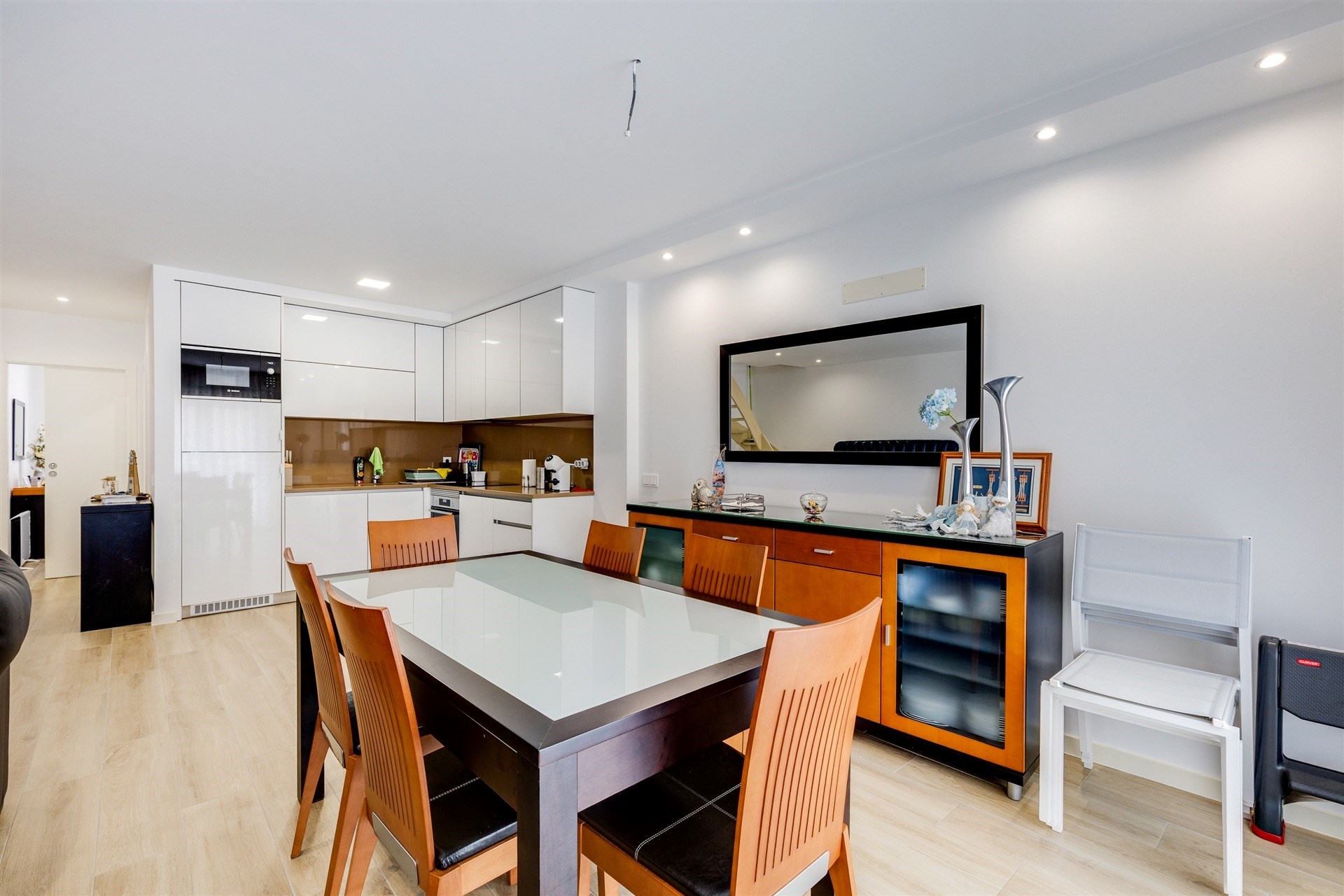 Apartamento T1+2 DUPLEX Para Venda em Nazar�